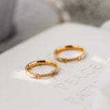 Sela Diamond Simulant Gold Ring