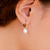 Oceya Pearl Earrings